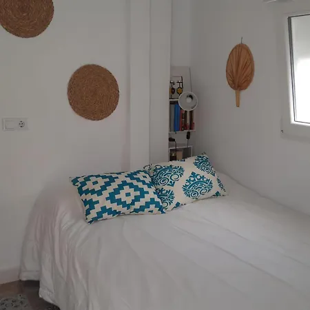 Villa Casa Centrica En Conil: Ideal Para Familias Y Parejas, 2 Hab, 2 Banos, Terraza Panoramica - Es-180-246 Conil De La Frontera